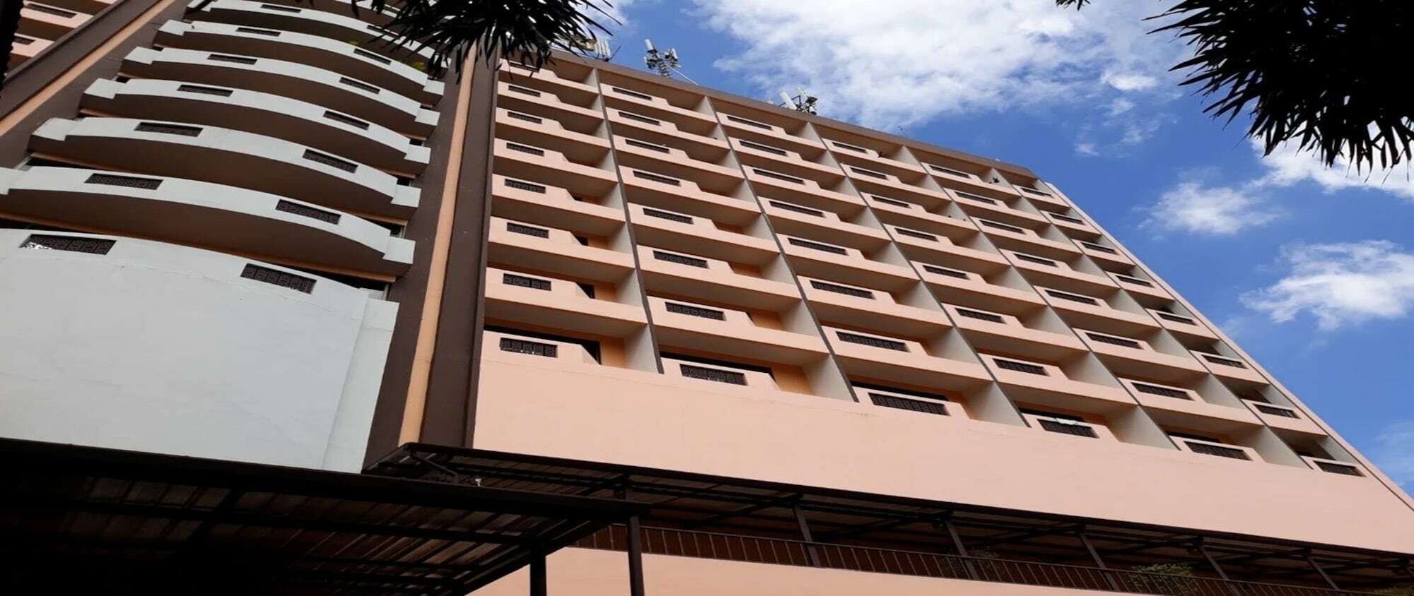 La Mai Hotel Chiang Mai Buitenkant foto